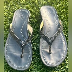 OluKai Black Leather Thong Sandals